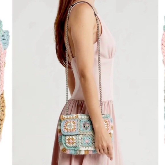 KURT  Kensington small crochet crossbody bag pastel blue pink - Picture 2 of 16